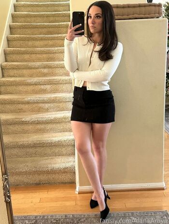 Full leaked Alana araya private onlyfans photo