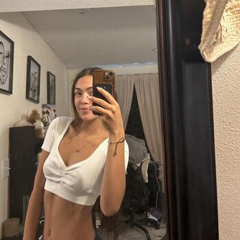 Full leaked Alana kern private onlyfans photo