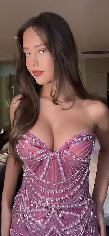Full leaked Alanascott private onlyfans photo