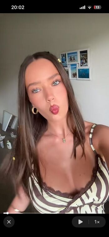 Full leaked Alanascott private onlyfans photo