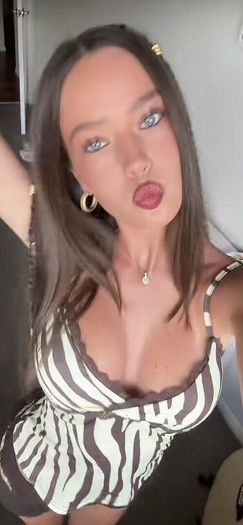 Full leaked Alanascott private onlyfans photo