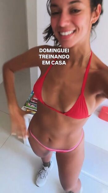 Full leaked Alane dias private onlyfans photo
