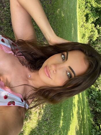Full leaked Alannalouise private onlyfans photo