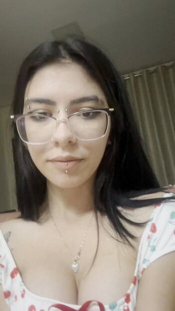 Full leaked Alaskull private onlyfans photo