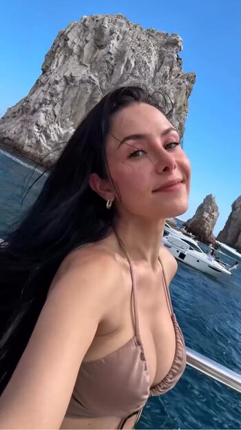 Ale Garcia Alegarcia_Of