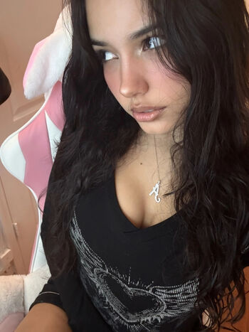 Full leaked Alee babe private onlyfans photo