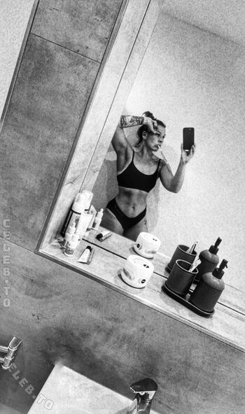 Aleeeeena_official