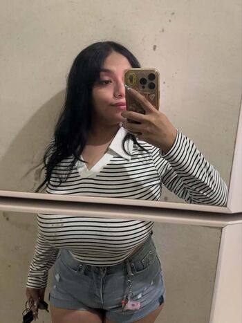 Full leaked Alejandragraciano private onlyfans photo