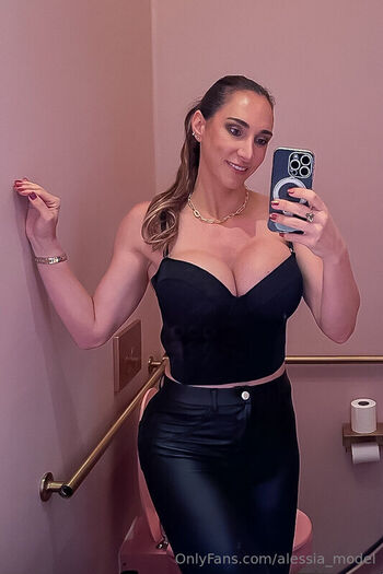 Alessia_model