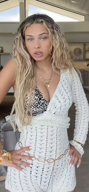 Full leaked Alessiasxr private onlyfans photo