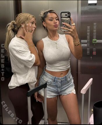 Full leaked Alessiasxr page private onlyfans photo