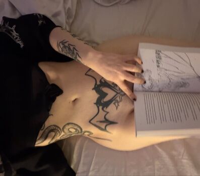 Full leaked Aleurierflare private onlyfans photo