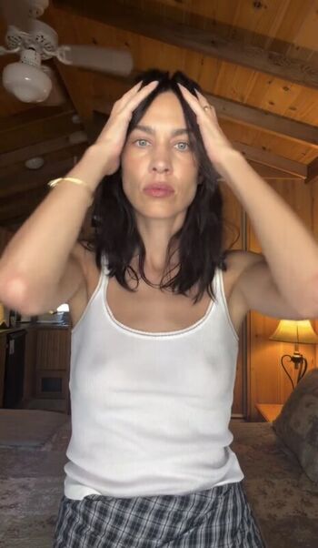 Full leaked Alexa chung private onlyfans photo