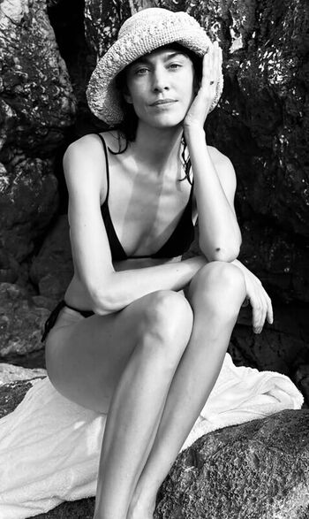 Full leaked Alexa chung private onlyfans photo