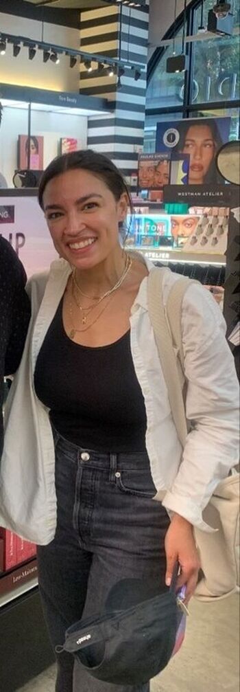 Full leaked Alexandria ocasio cortez private onlyfans photo