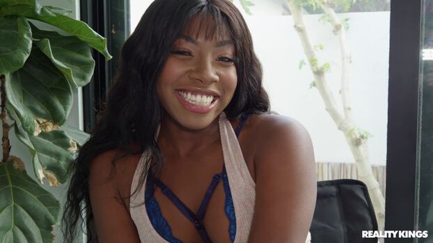 Full leaked Alexis tae page private onlyfans photo