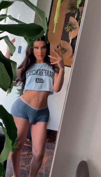 Full leaked Alexquinn private onlyfans photo