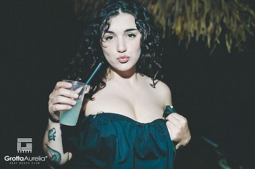 Full leaked Alice paba private onlyfans photo