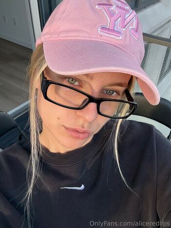 aliceredlips