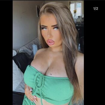 Full leaked Aliciairesonx private onlyfans photo