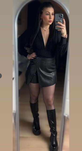 Full leaked Aliiiimr private onlyfans photo