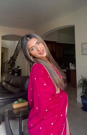 Full leaked Alina shaikh private onlyfans photo