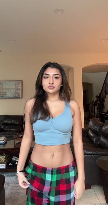 Full leaked Alina shaikh private onlyfans photo