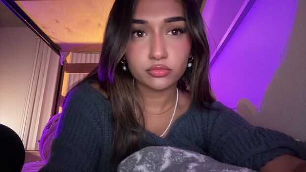 Full leaked Alina shaikh private onlyfans photo