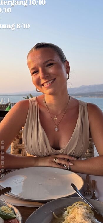 Full leaked Alina wachinger private onlyfans photo