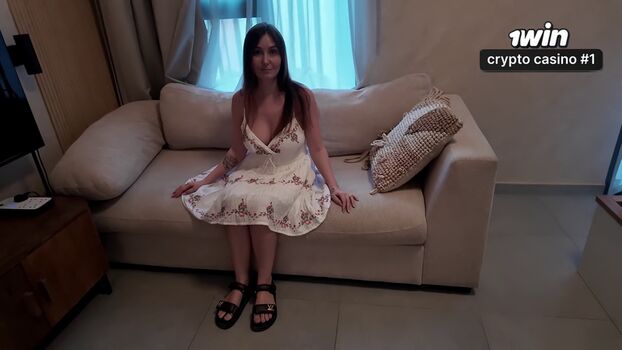 Full leaked Alinarai private onlyfans photo