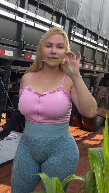 Full leaked Aline fuchter ouriques page private onlyfans photo