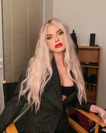 Full leaked Alissa violet page private onlyfans photo