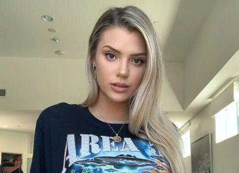 Full leaked Alissa violet private onlyfans photo