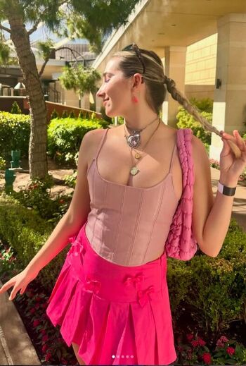 Allegra Miles
