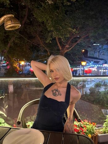 Full leaked Allegraschroeter private onlyfans photo