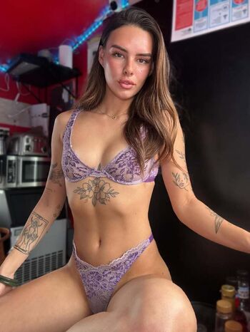 Full leaked Allieamourxx private onlyfans photo