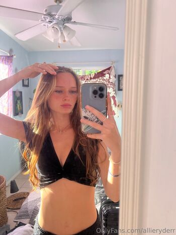 Full leaked Allieryderr page private onlyfans photo