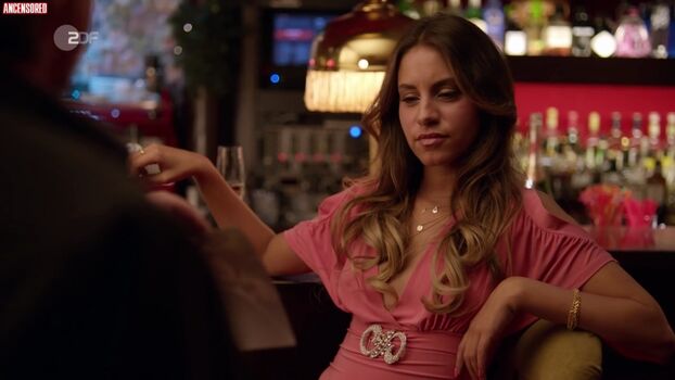 Full leaked Almila bagriacik private onlyfans photo