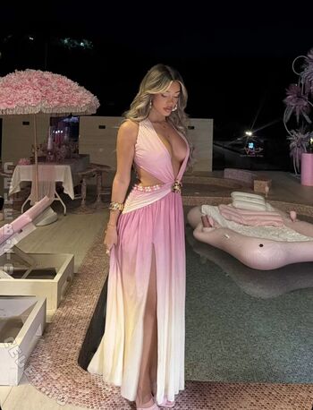 Full leaked Almira azemi page private onlyfans photo
