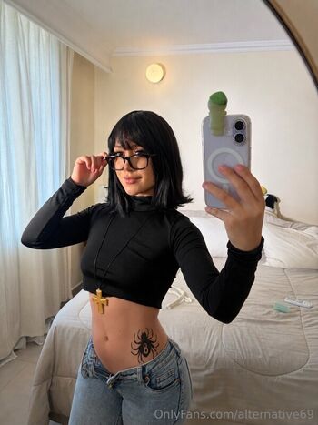 Full leaked Alternative page private onlyfans photo
