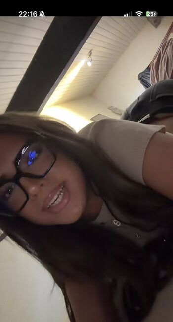 Full leaked Alycia private onlyfans photo
