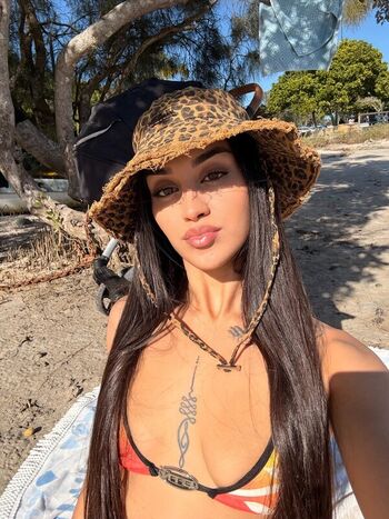 Full leaked Alyssiarosee private onlyfans photo