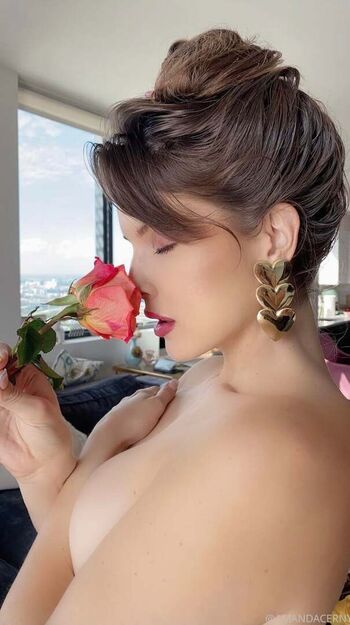 Amanda Cerny