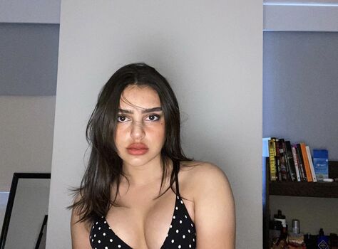 Full leaked Amani najjar private onlyfans photo