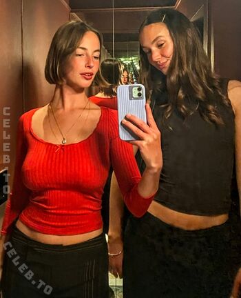 Full leaked Amelie manzoli  page private onlyfans photo