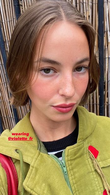 Full leaked Amelie manzoli  page private onlyfans photo