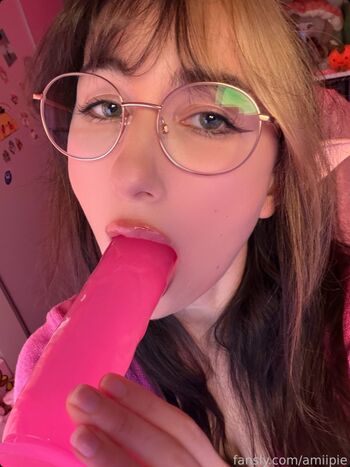 Full leaked Amiipie private onlyfans photo