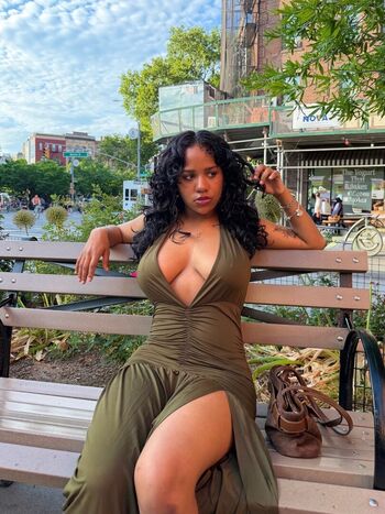 Full leaked Ammiroseeee private onlyfans photo