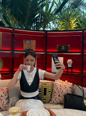 An Yujin 안유진 |