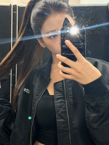 An Yujin 안유진 |